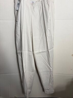 Aritzia Babaton color Matte Pearl New Dexter Pant 3044